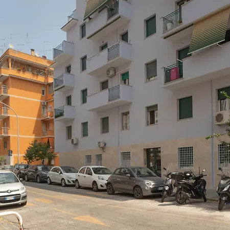 Casa Lilly, Luminosissimo A * Rom