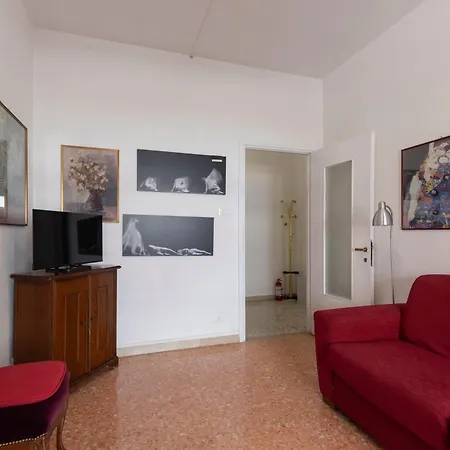 Casa Lilly, Luminosissimo A Rom